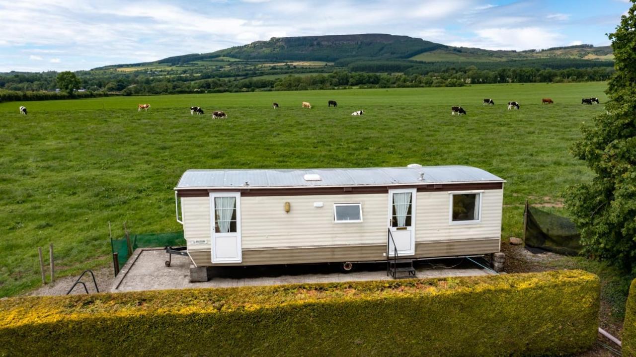 DEVIL'S BIT accommodation Killea Esterno foto